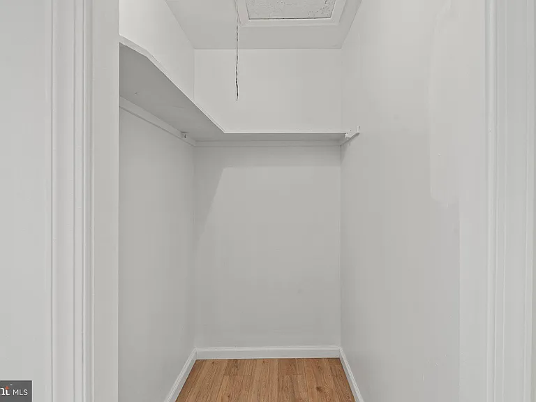 29 Hinsdale Ln — Photo 5