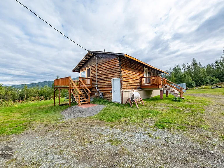 8153 Stewart Mountain Dr #B — Photo 2