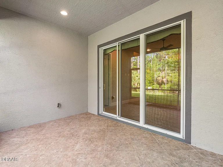 829 Pinewood Dr — Photo 33