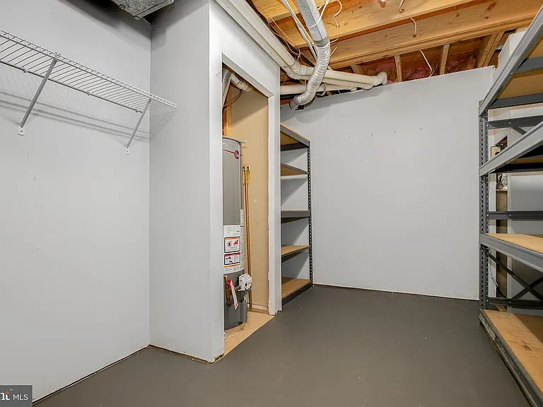 Valley View Dr — Photo 23