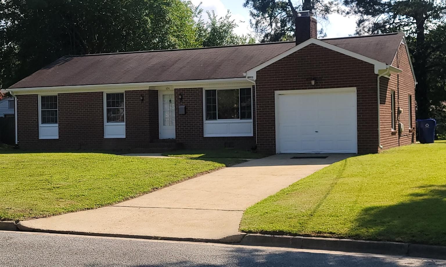 571 Dellwood Dr, Newport News, VA 23602 Zillow