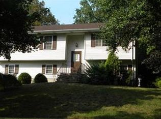 12 Frog Hollow Rd, Bridgewater, NJ 08807