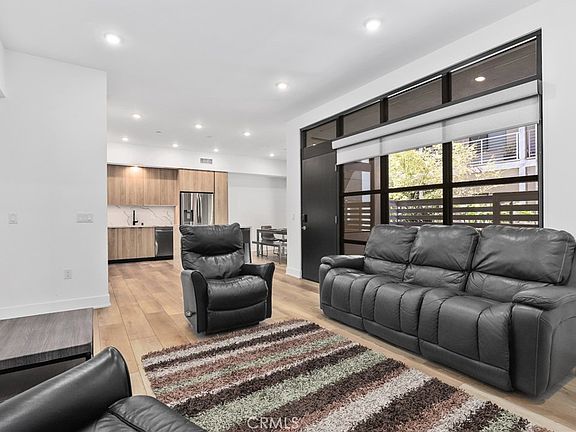 2nd image of 178 S Euclid Ave #106