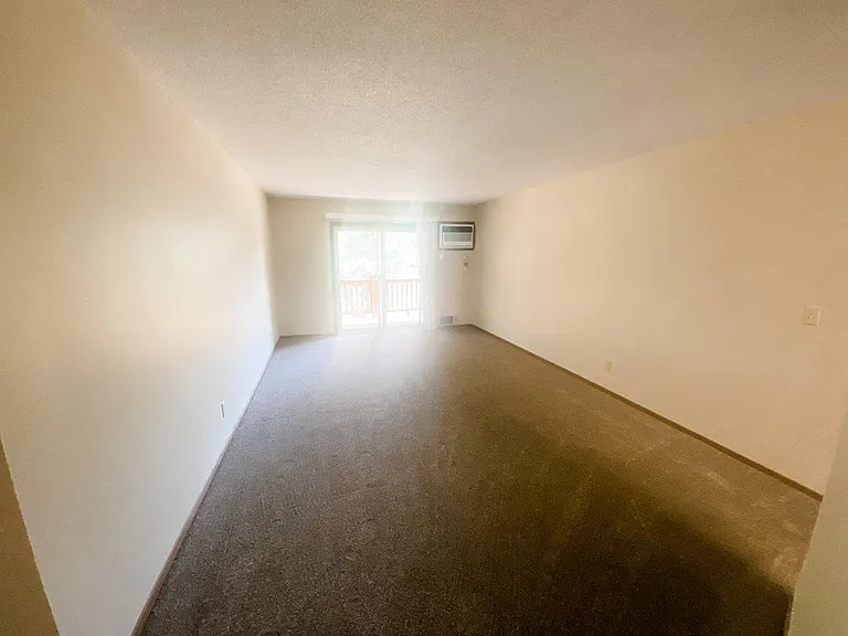 Heritage Apartments — Photo 22
