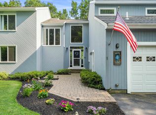 1 Cin Fre Dr, Hudson, NH 03051