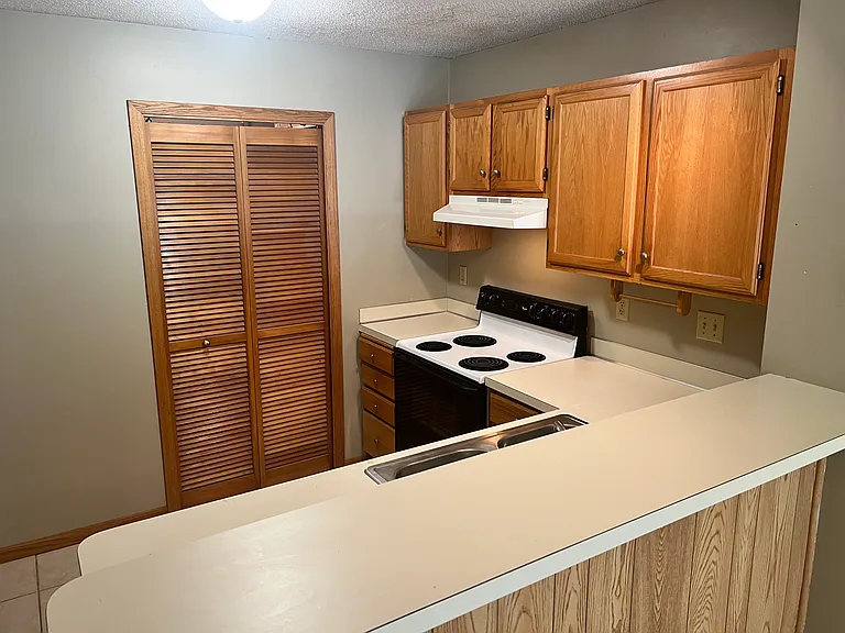2240 Ranchview Ln N #83 — Photo 5