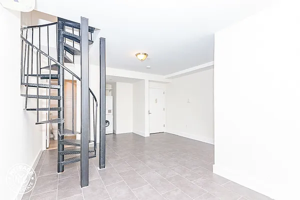 Rented by MySpaceNYC | media 62