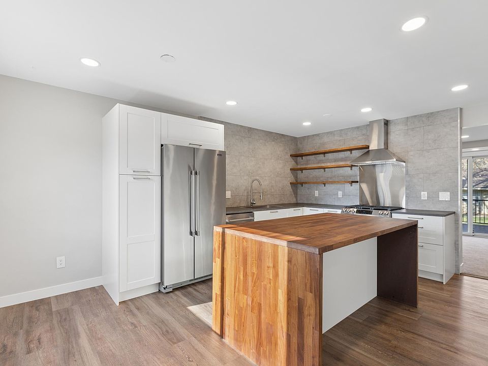 1st image of 5910 W 26th St