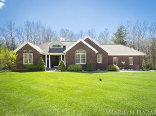 11793 Henrietta Dr NE, Rockford, MI 49341