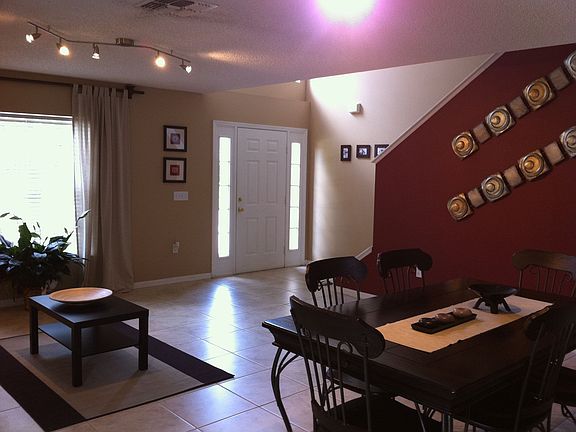 Living room/ Dining Room