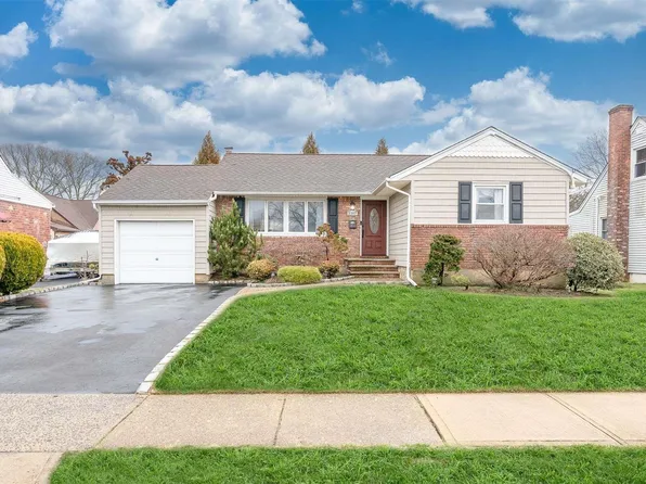 2347 Woodland Avenue, Wantagh, NY 11793