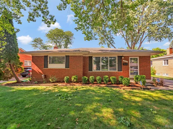 32686 Oakley St, Livonia, MI 48154