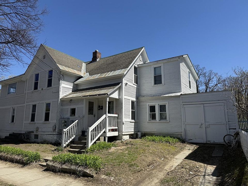 1st image of 210-212 North Willard Street