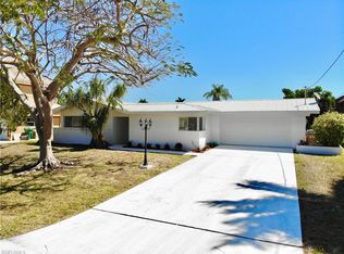 5335 Del Monte Ct, Cape Coral, FL 33904