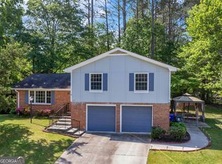 135 Mimosa Ct, Fayetteville, GA 30214