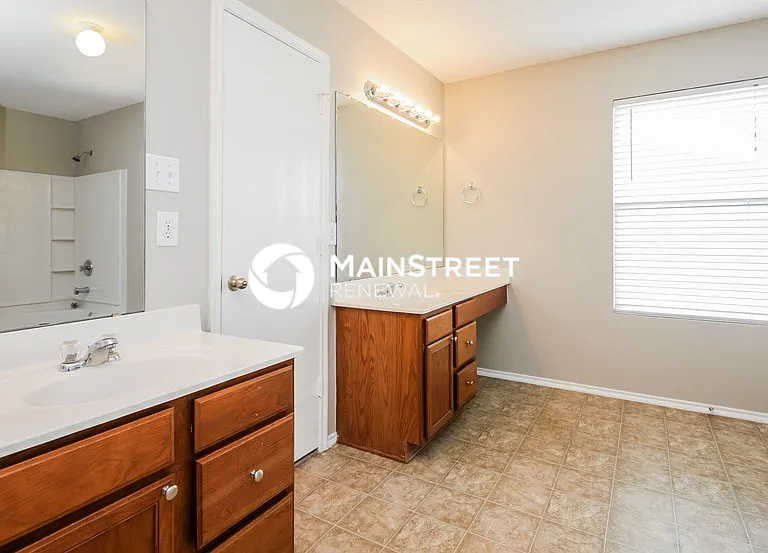 4820 Trail Hollow Dr — Photo 11