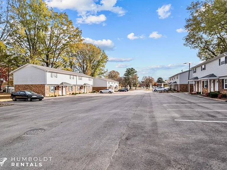 Townhomes @ Humboldt Village — Photo 28