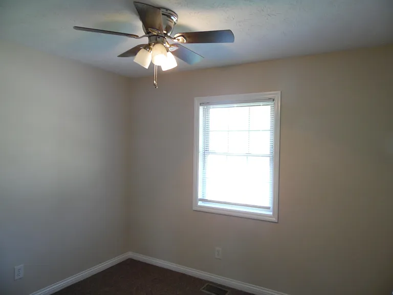 1391 Stephen Foster Dr — Photo 3