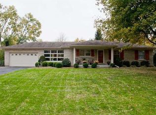 10019 Silverwood Ln, Louisville, KY 40272