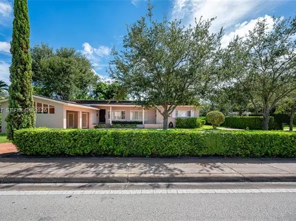3635 S Le Jeune Rd, Coral Gables, FL