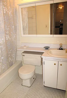 Rented by Rich Associates Real Estate LLC | media 20