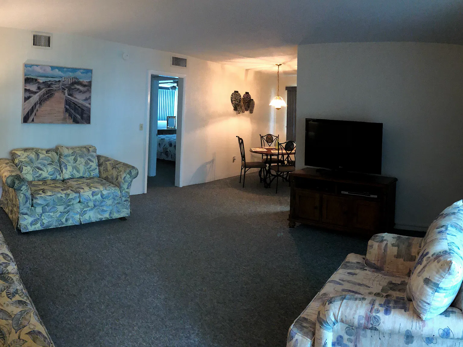 2 bed, 1.5 bath, 944 sqft, $1,650 — Photo 4