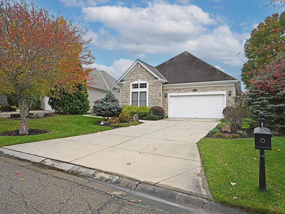 1st image of 890 Pine Valley Ln