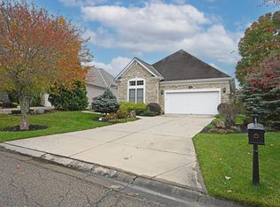 890 Pine Valley Ln, Cincinnati, OH 45245
