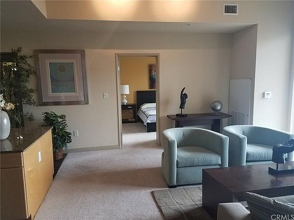 4th image of 488 E Ocean Blvd Unit 208