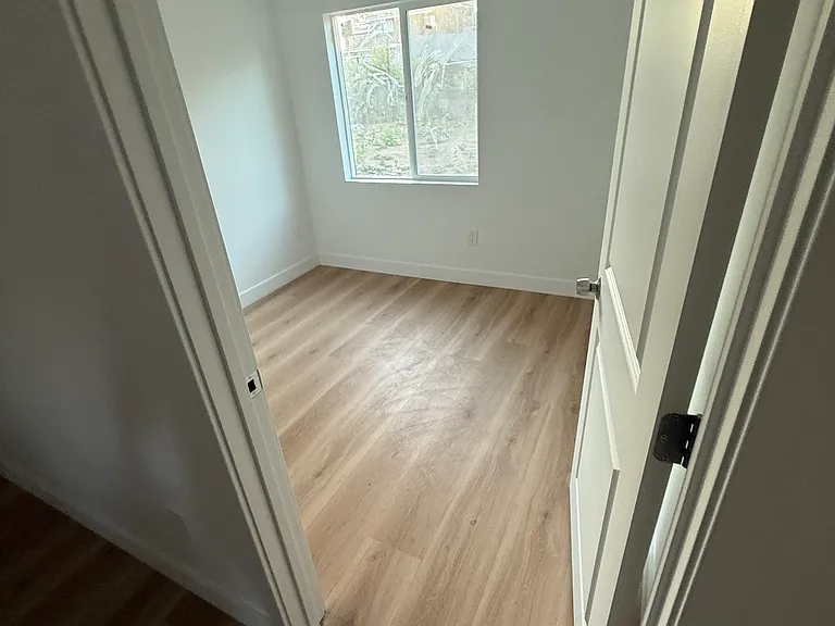 12603 Ralston Ave — Photo 6