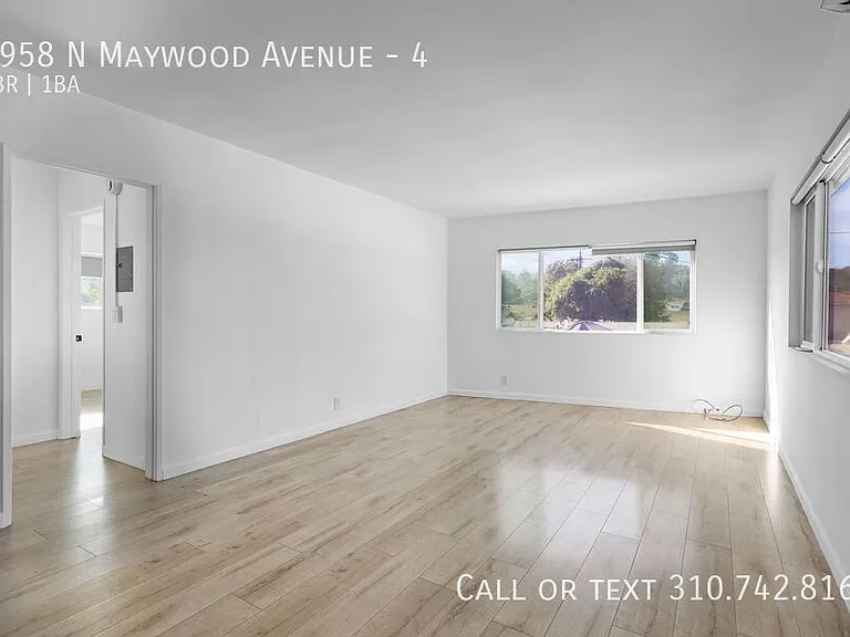 4958 N Maywood Ave #4 — Photo 12