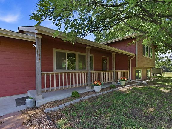 5th image of 1625 N Single Tree Cir