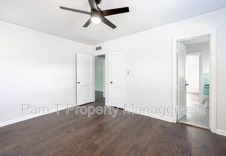 3411 Bull St #1 — Photo 16