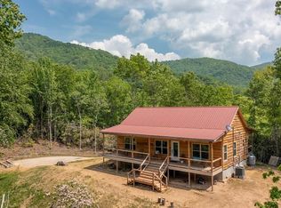 359 Pounding Mill Rd, Marble, NC 28905