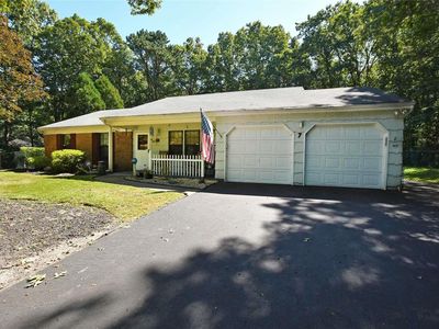 7 Cobblestone Drive, Ridge, NY, 11961