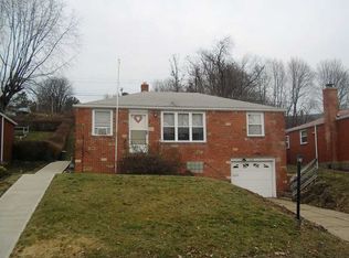 319 Bost Dr, West Mifflin, PA 15122
