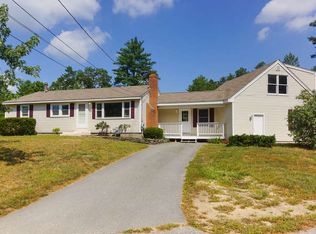23 Oakland Rd, Pepperell, MA 01463