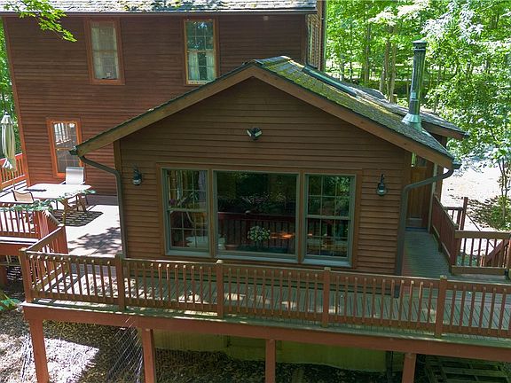 3rd image of 4107 Braewood Ln
