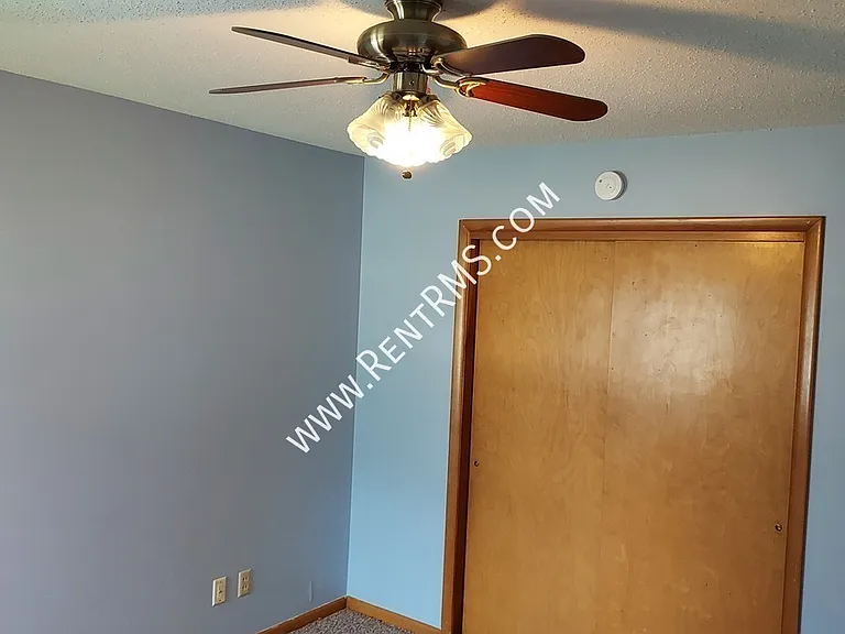 207 Chestnut St — Photo 19