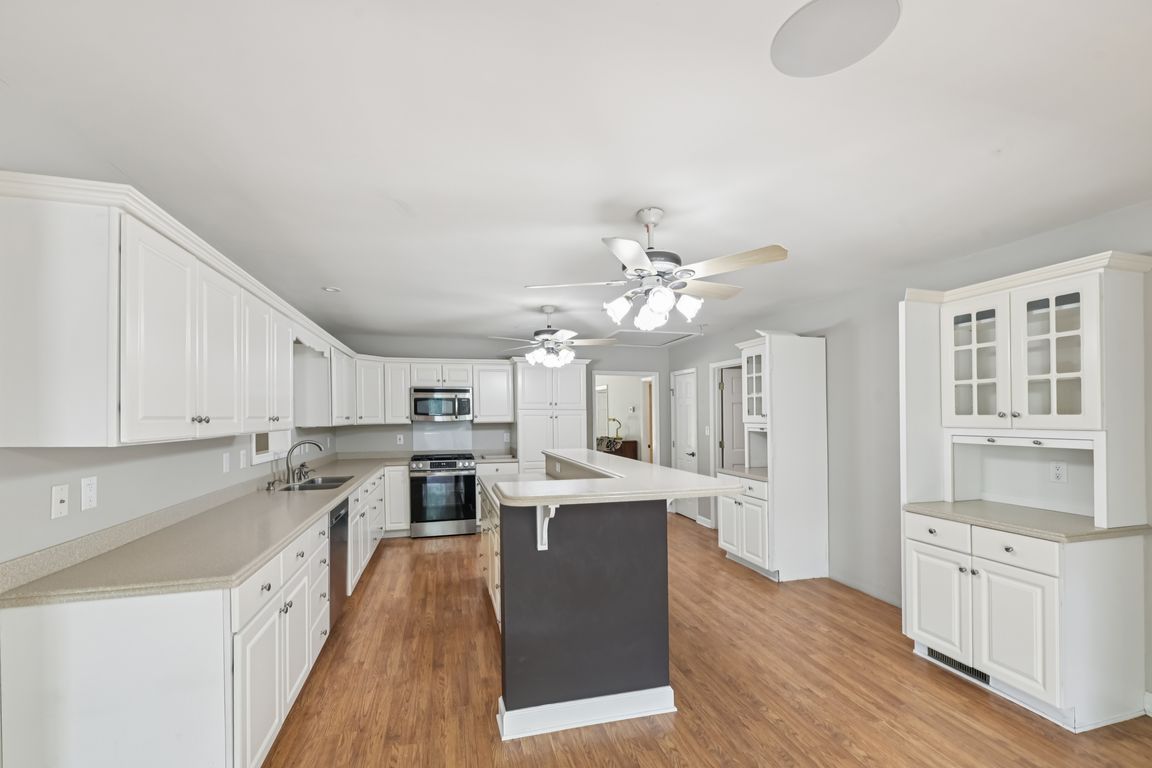 4118C Greensboro Chapel Hill Rd-S3107-018.jpg