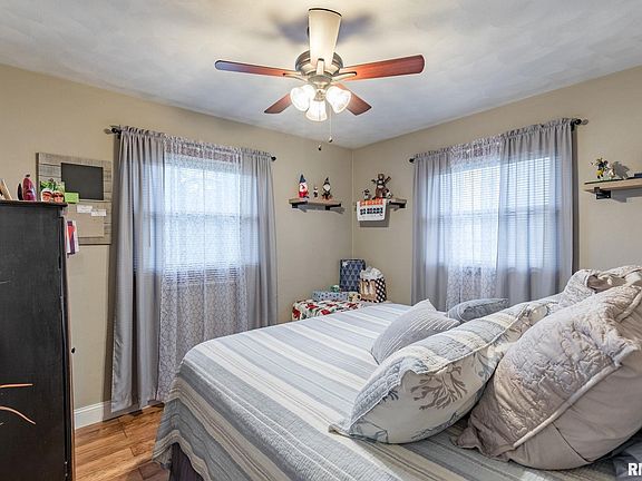 3rd image of 1 Kimberly Dr