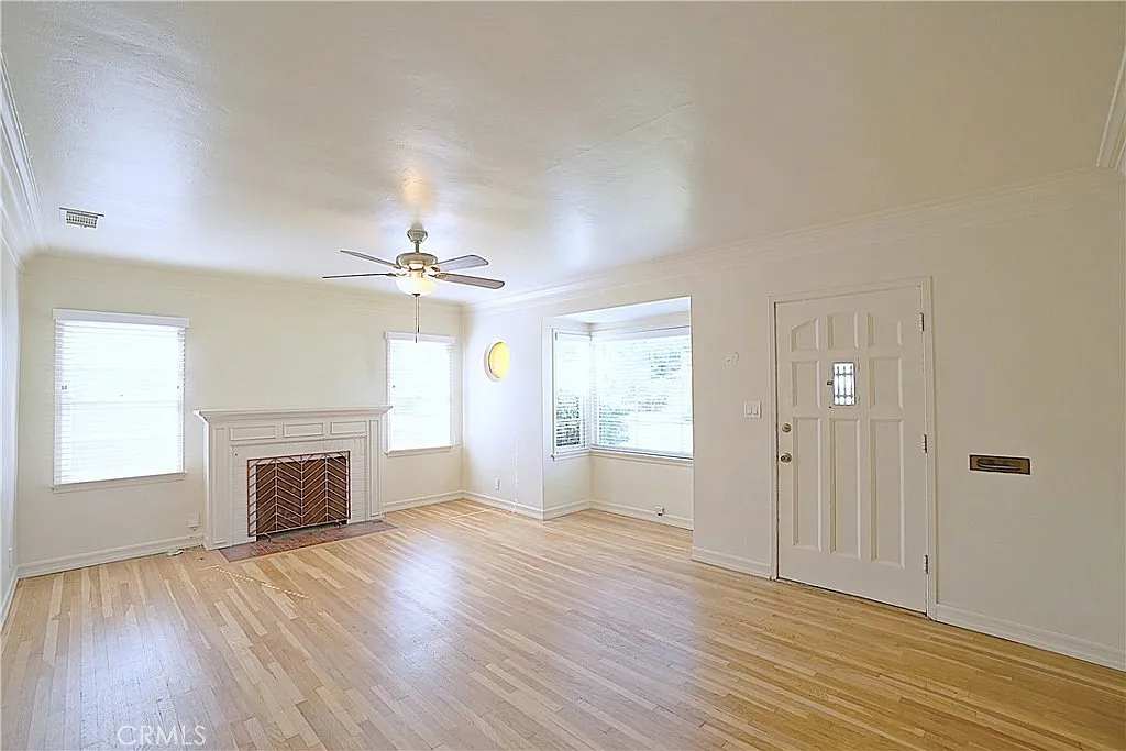 3 bed, 1.5 bath, 1264 sqft, $2,800 — Photo 2