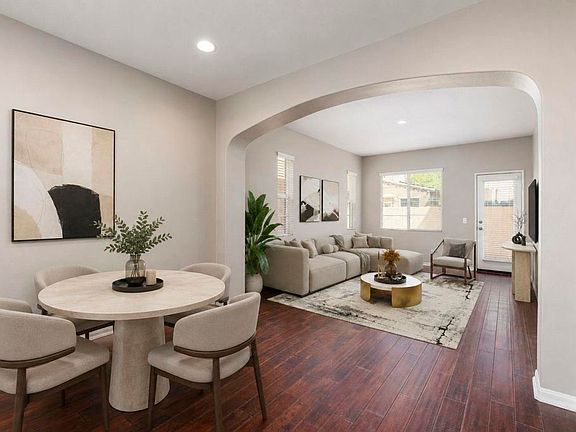 2nd image of 37337 Paseo Violeta