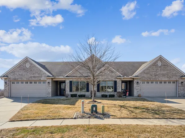 3520 Black Lion Cir #Na, Bettendorf, IA 52722