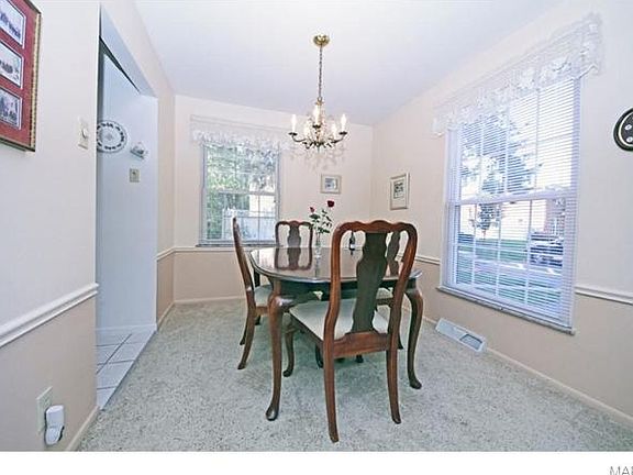 3rd image of 624 Candleberry Ct APT B