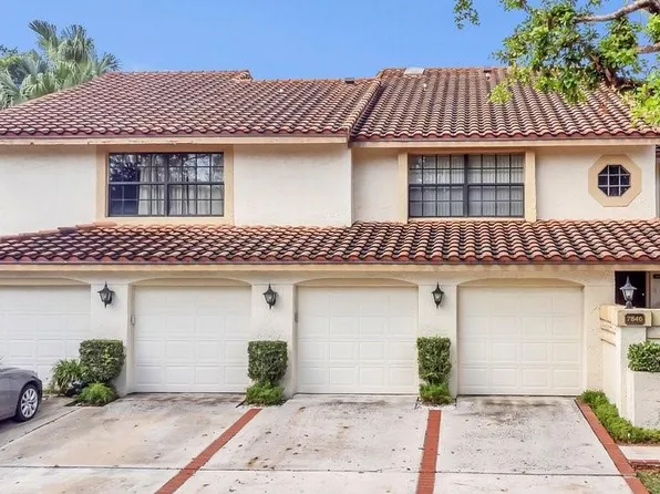 7838 La Mirada Dr, Boca Raton, FL 33433