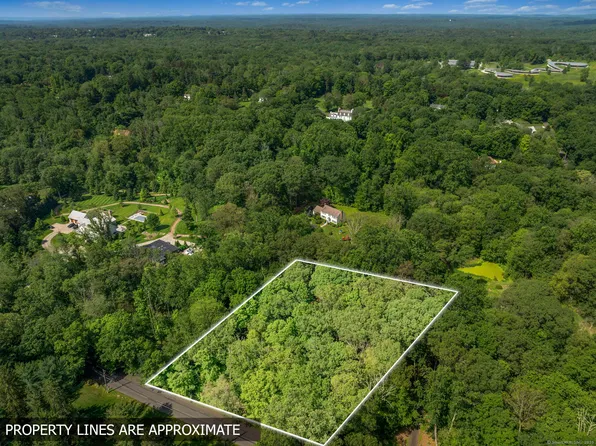 120 Briscoe Road, New Canaan, CT 06840
