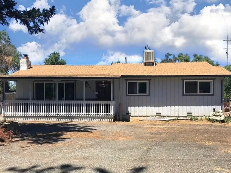 20470 Terry Ln — Photo 2