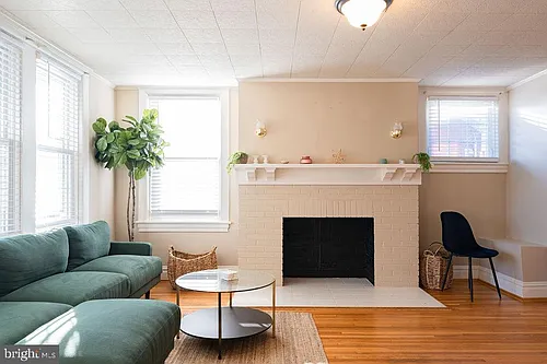 313 Frederick St Photo 1