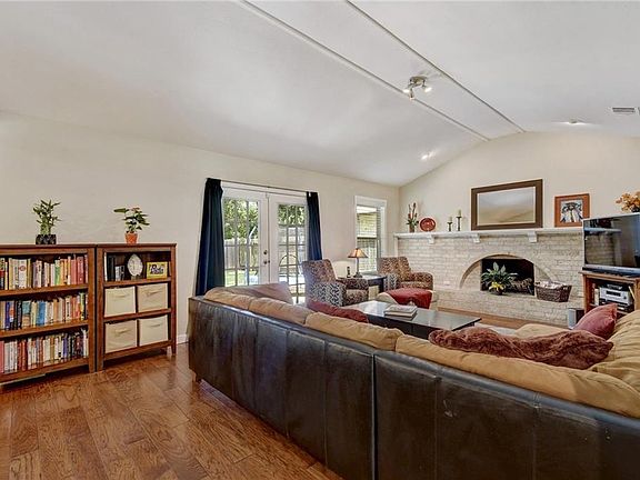 5th image of 8710 Millway Dr